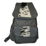 Stand out in style with our Giraffe Print School Essential, a must-have for every trendsetting student. Perfect for carrying books, laptops, and more, this backpack combines fashion with function.